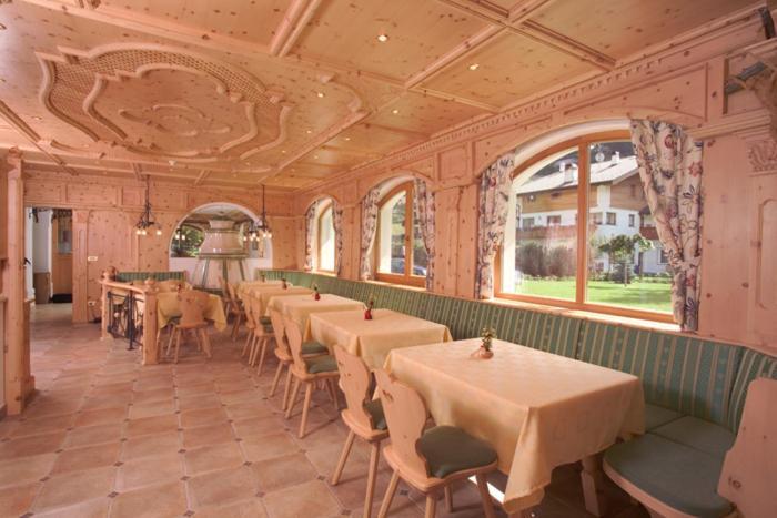 Hotel Jagdhof Selva di Val Gardena Exterior foto